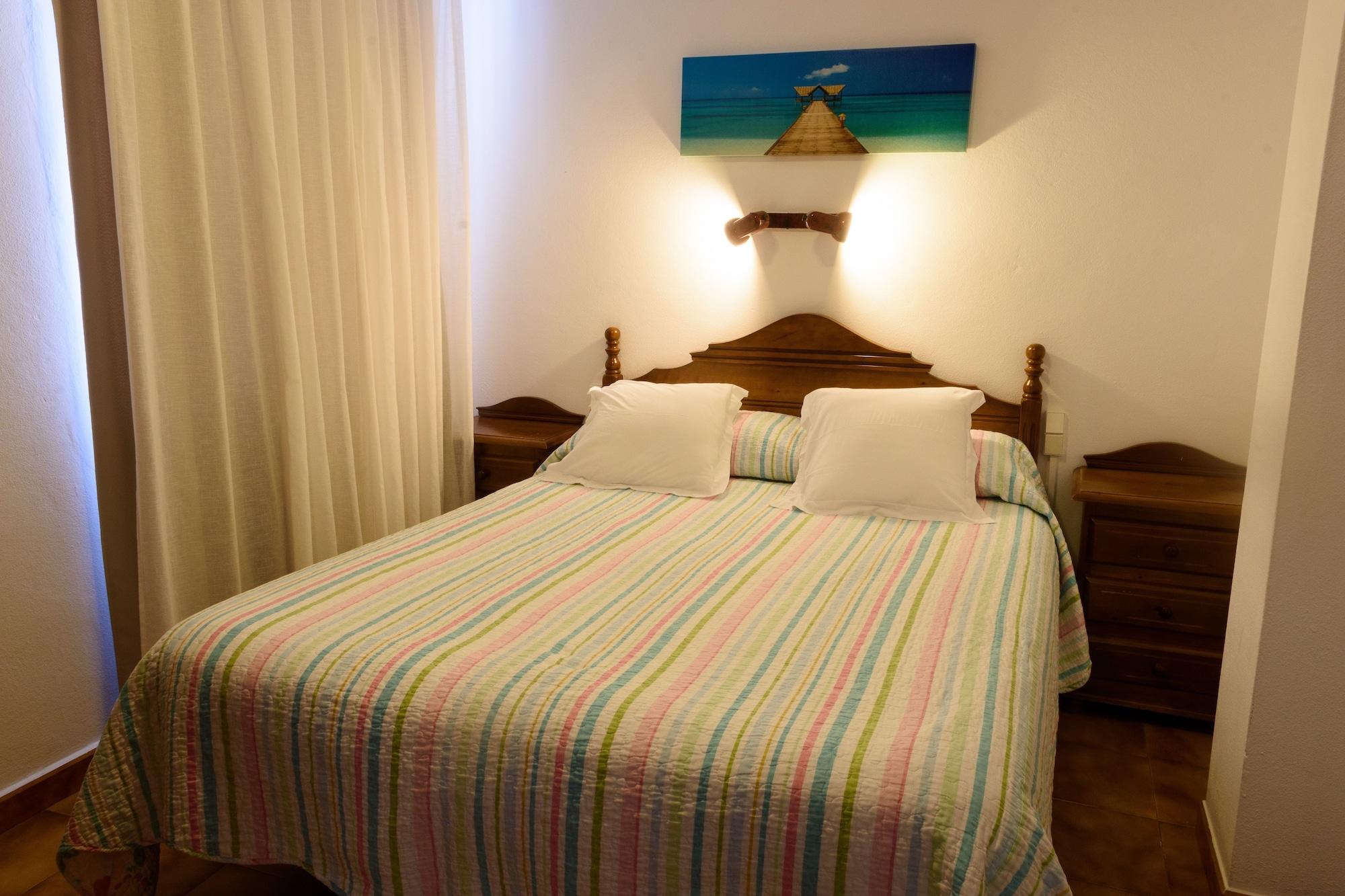 Hostal La Isla Mahón Zewnętrze zdjęcie